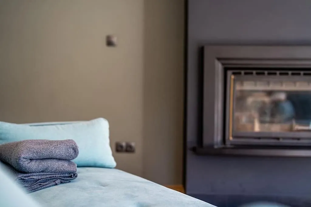 Host2U New Inn 2 Bd, Fireplace, Free Parking Bansko