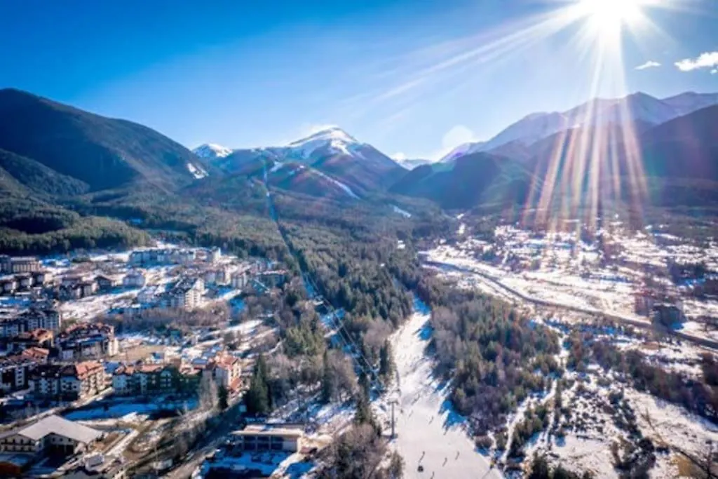 Host2U New Inn 2 Bd, Fireplace, Free Parking Bansko Bulgaristan