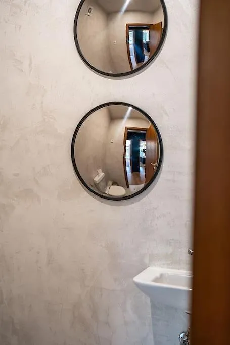 Host2U New Inn 2 Bd, Fireplace, Free Parking Bansko